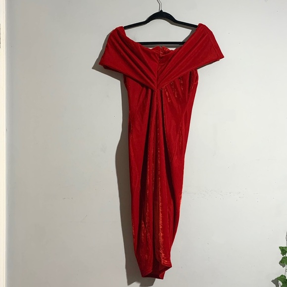Gianni Bini Bell Off the Shoulder Red Velvet Body-con Midi Dress Size: L - Picture 7 of 9